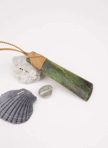 Bound Pounamu Toki
