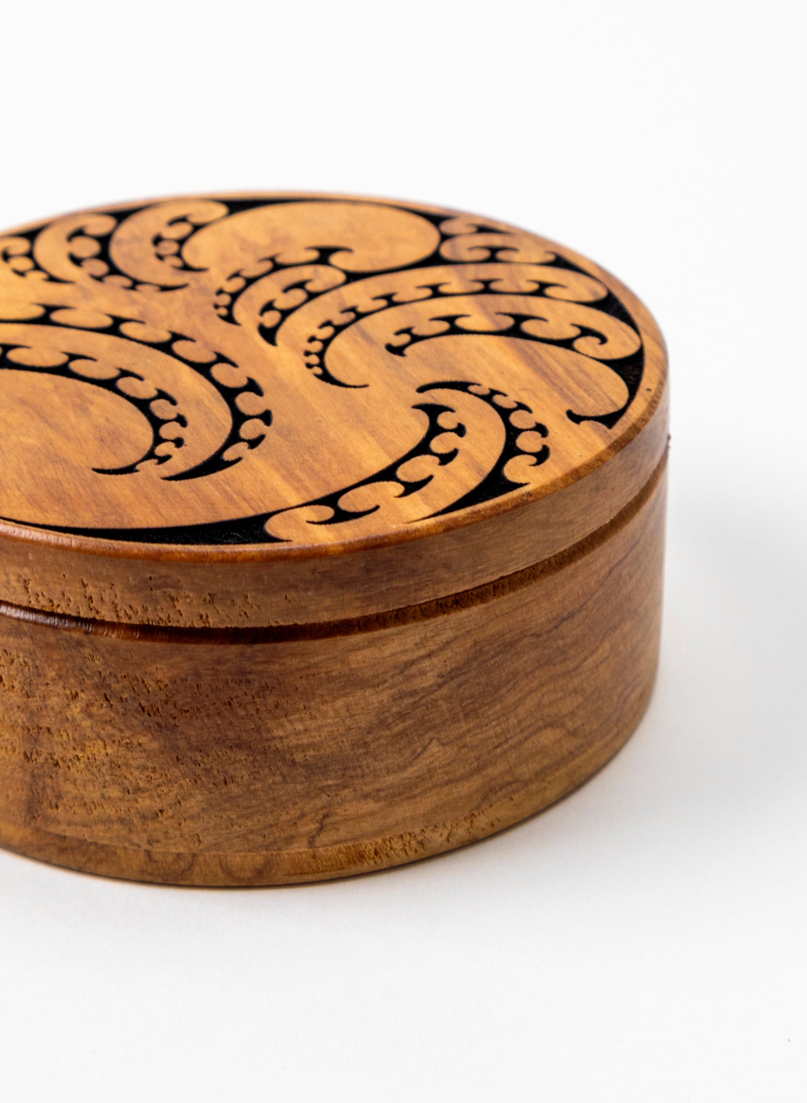 Papa Huia Puhoro Pitau Box