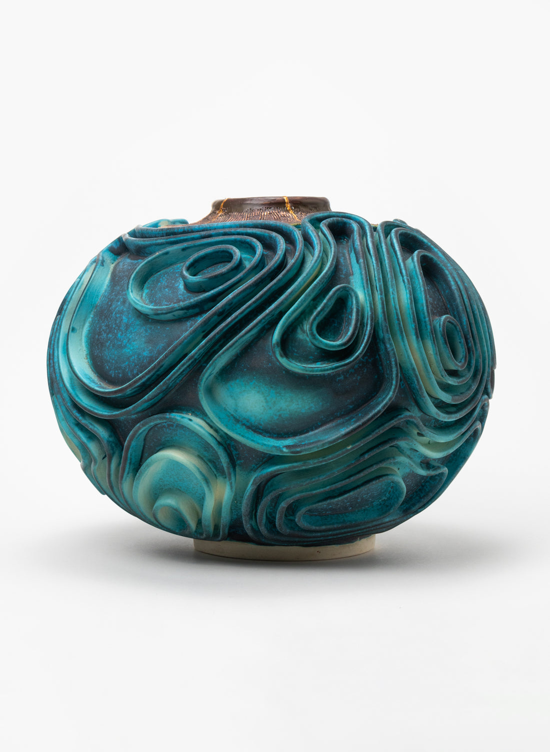 Isobar Series Vase with Gold