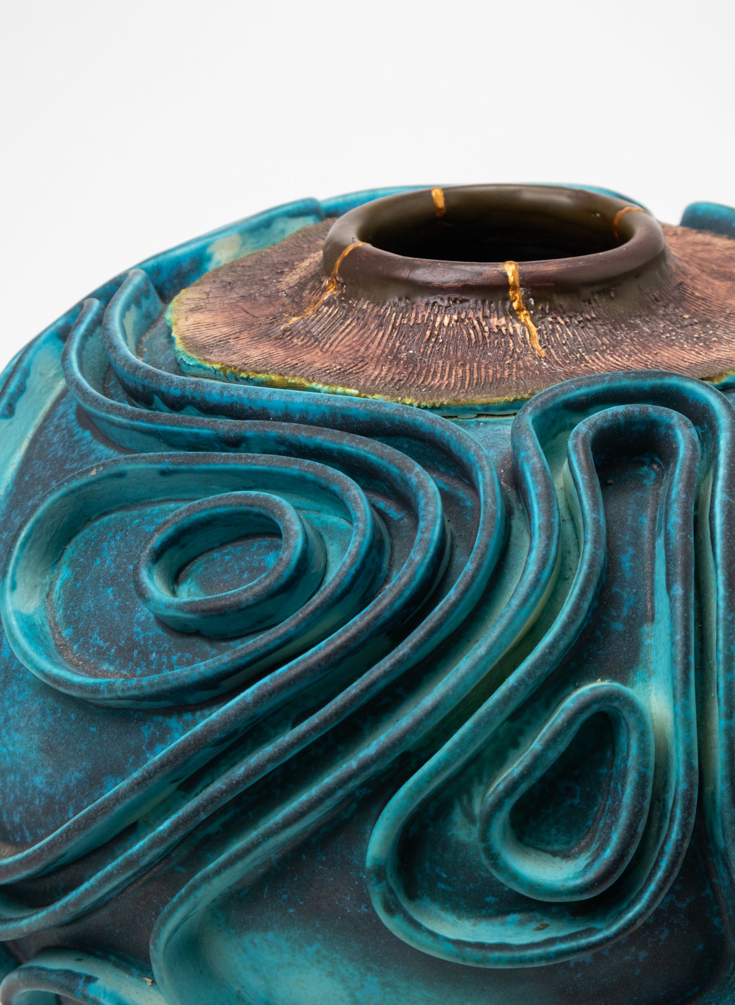 Isobar Series Vase with Gold