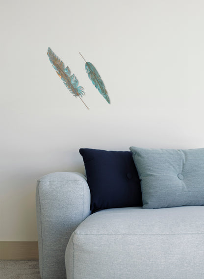 Medium Wispy Feather 