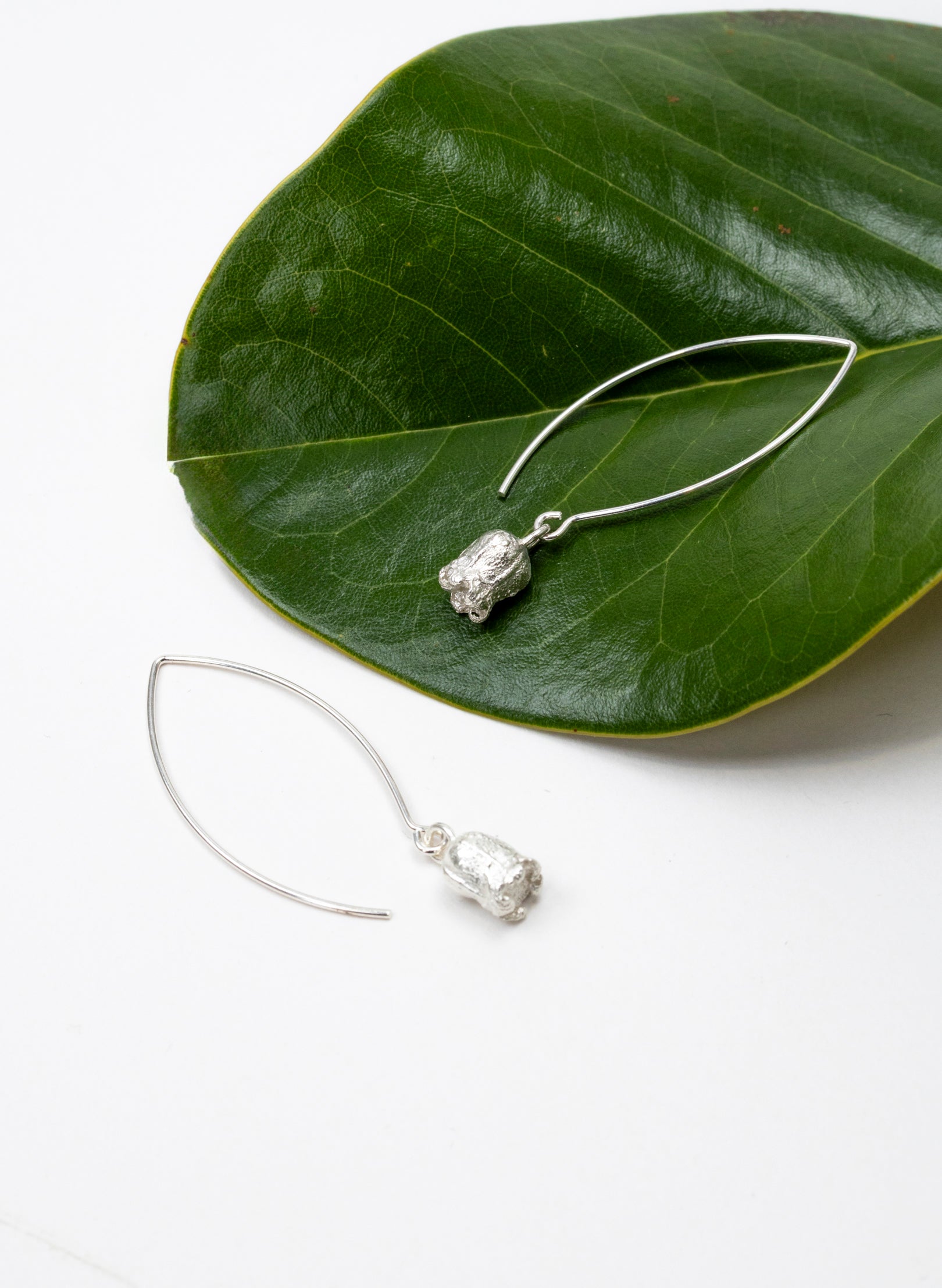 Rātā Long Hook Earrings - Sterling Silver