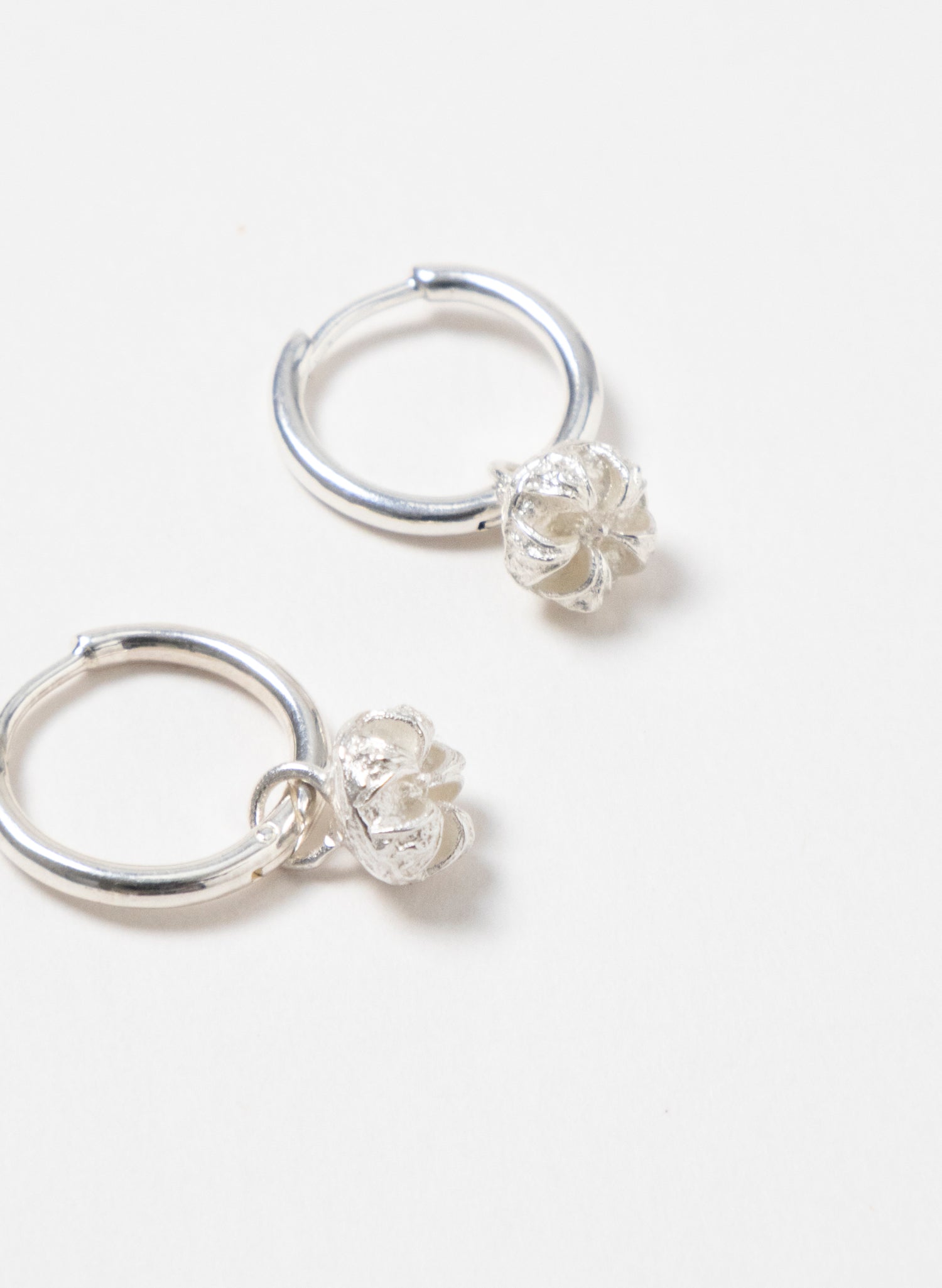 Mānuka Seed Earrings - Silver