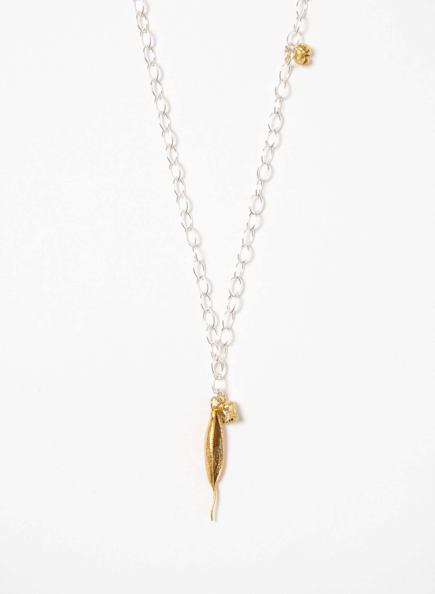 Rewarewa, Mānuka &amp; Rātā Necklace - Gold