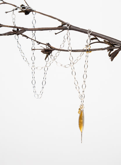 Rewarewa and Rata Necklace
