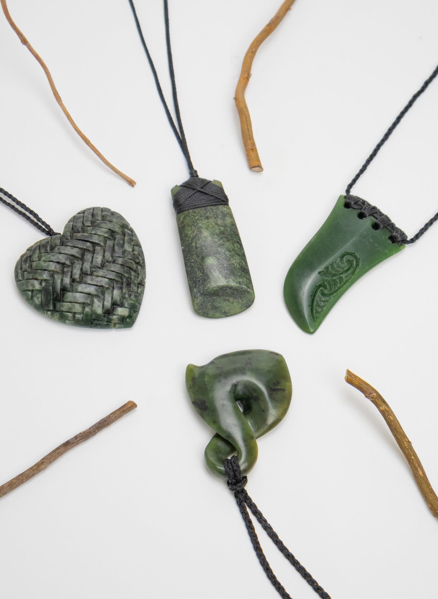 Pounamu Niho Pendant