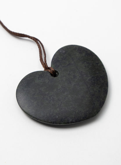 Medium Pounamu Heart