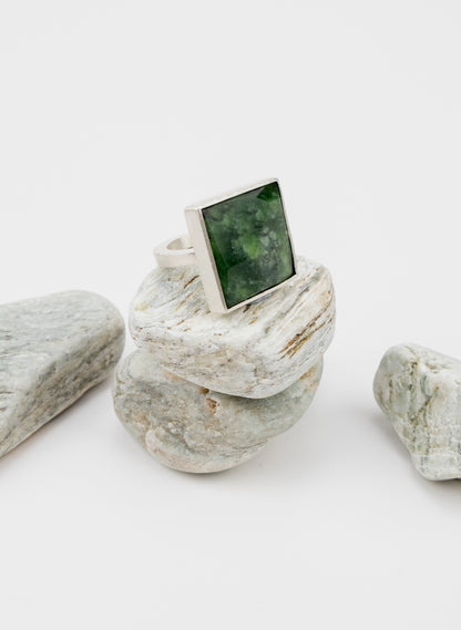 Geometric Pounamu Ring - Large