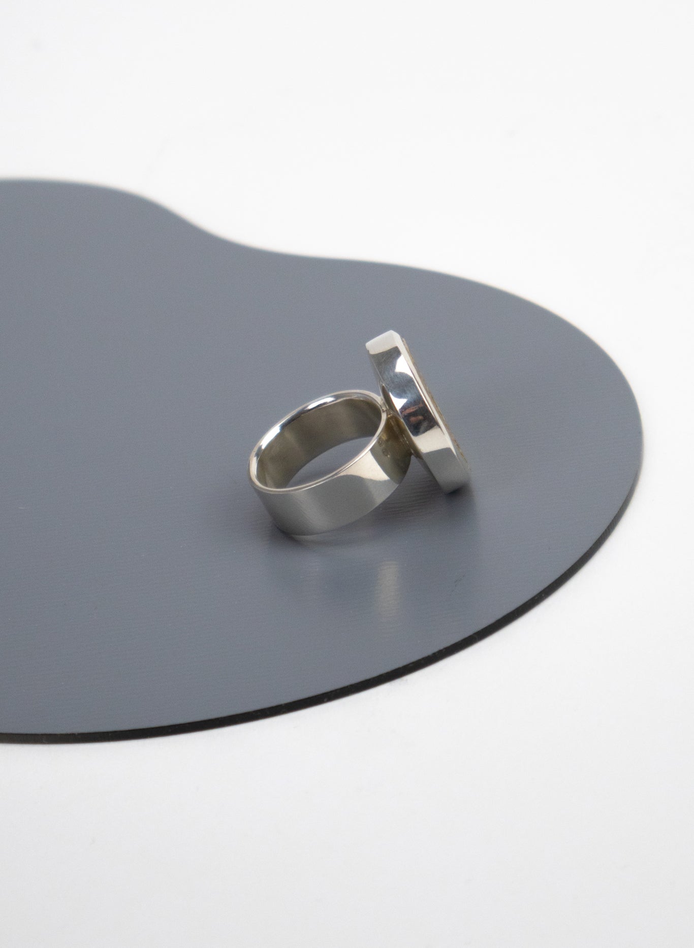 Disc Ring -  Sterling Silver &amp; Paua