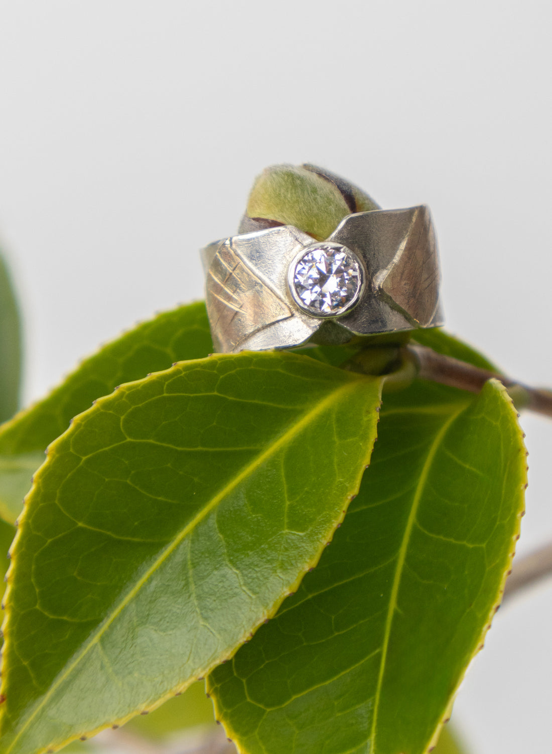 V Cut Ring - Square