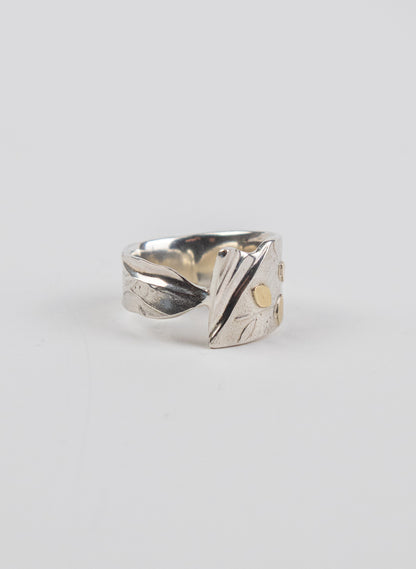 Kimono Leaf Ring