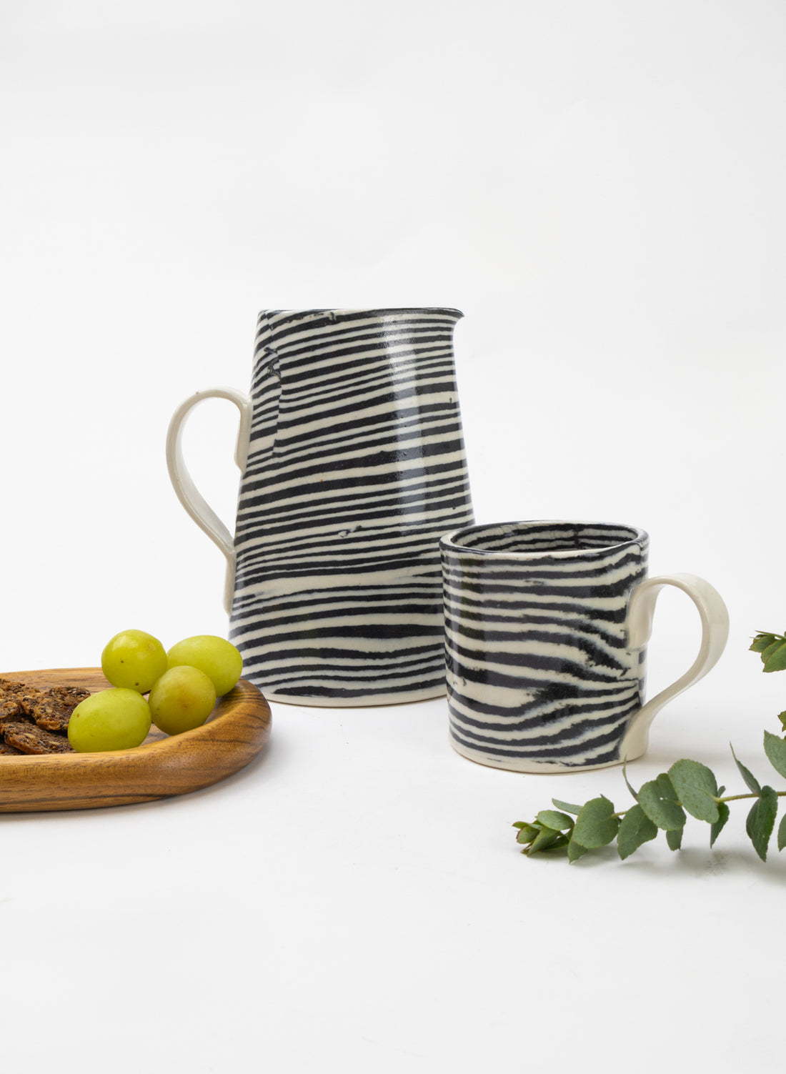 Nerikomi Large Jug - Black