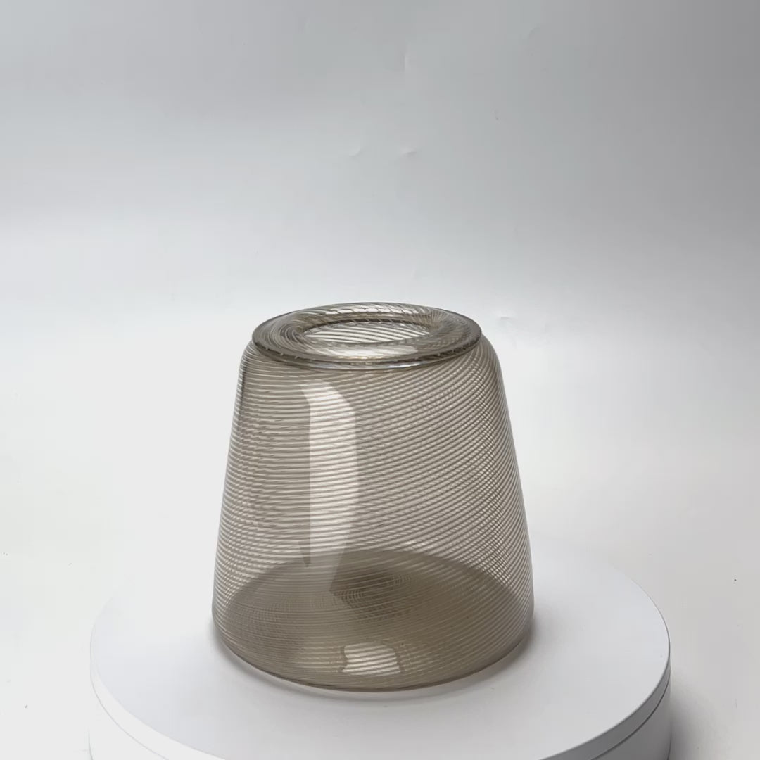 Bouquet Fold Vase - Walnut