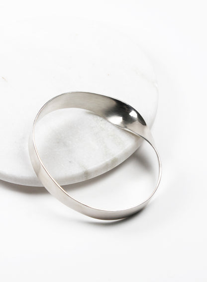 Mobius Bangle - Sterling Silver