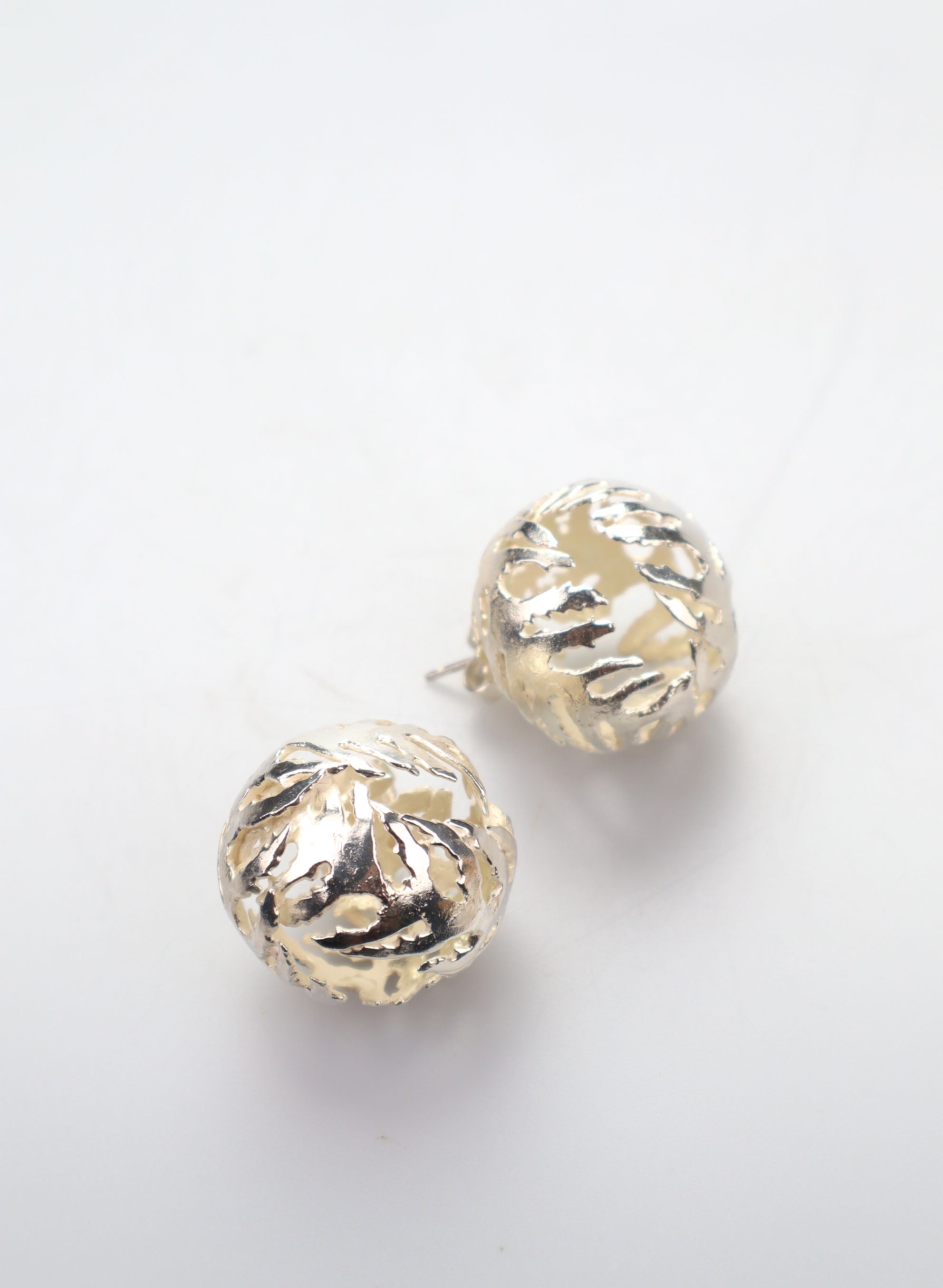 Fern Globe Stud Earrings