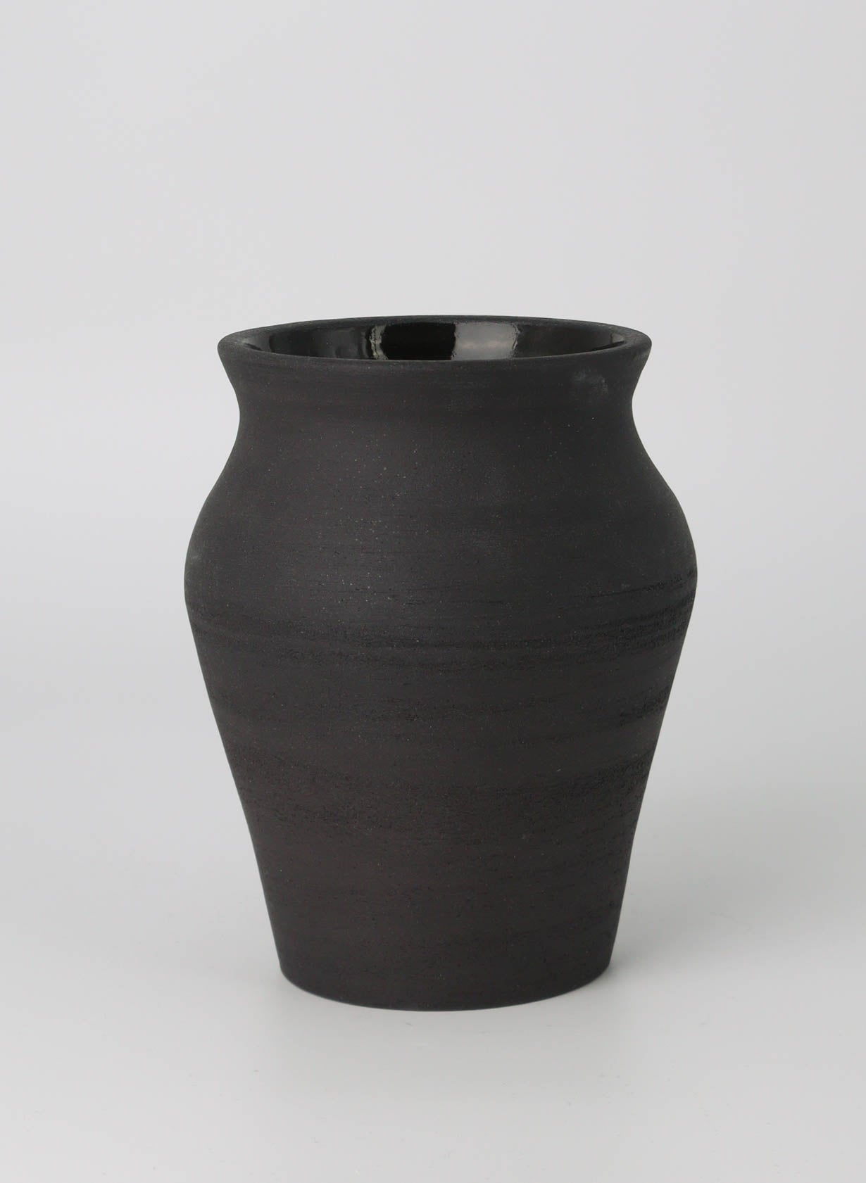 The Vase - Small - Black