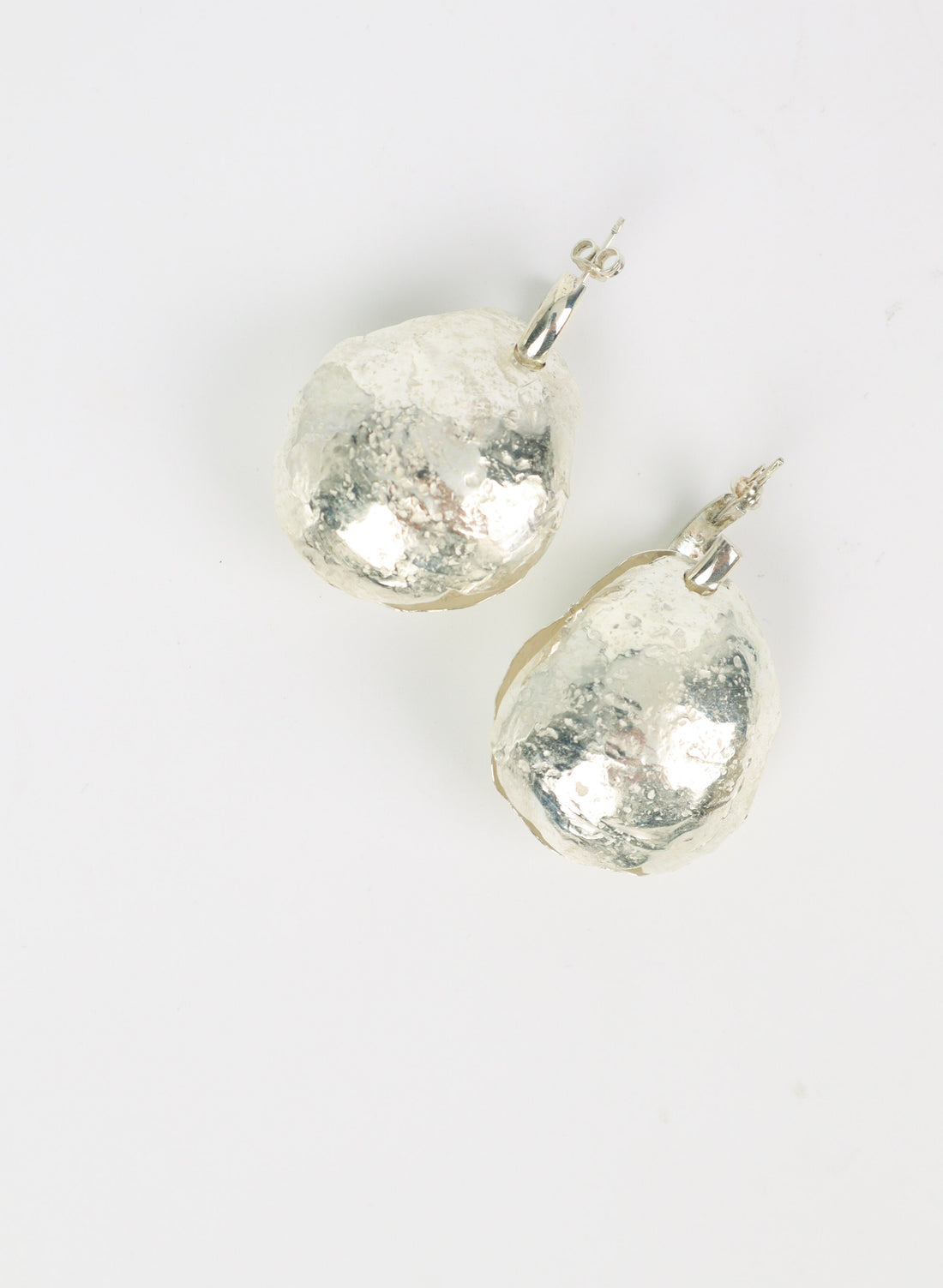 Oyster Shell With Pearl Earrings