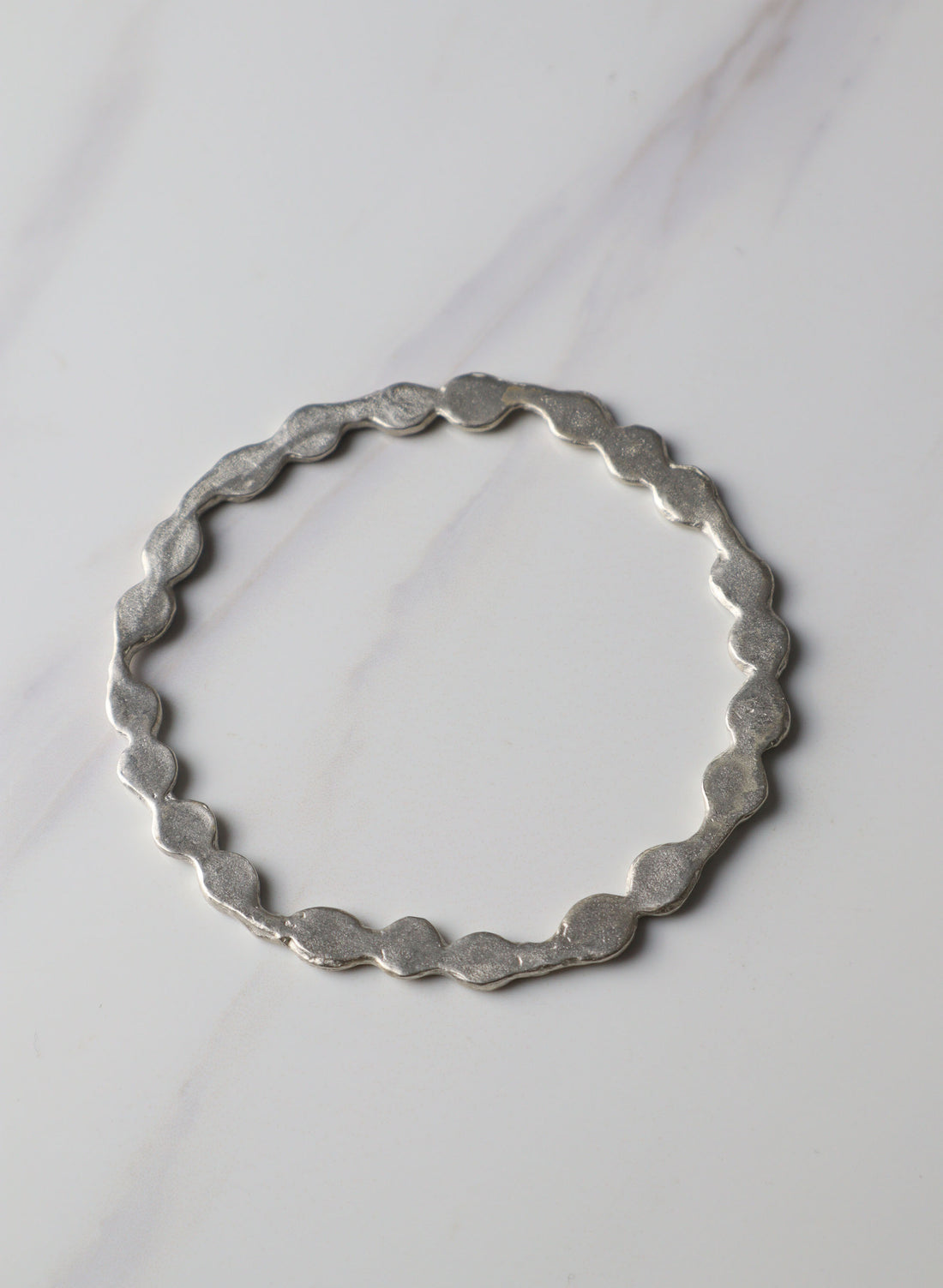 Kowhai Shadow Silver Shadow Bangle