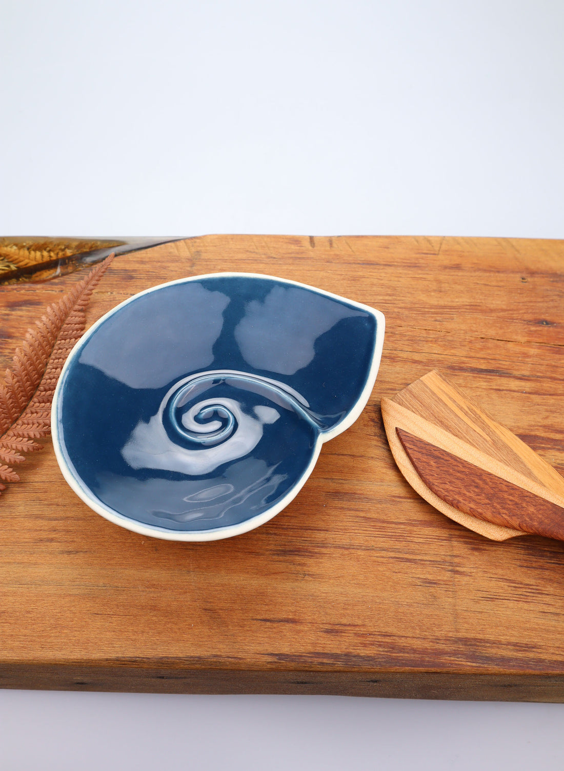 Small Nautilus Plate - Navy