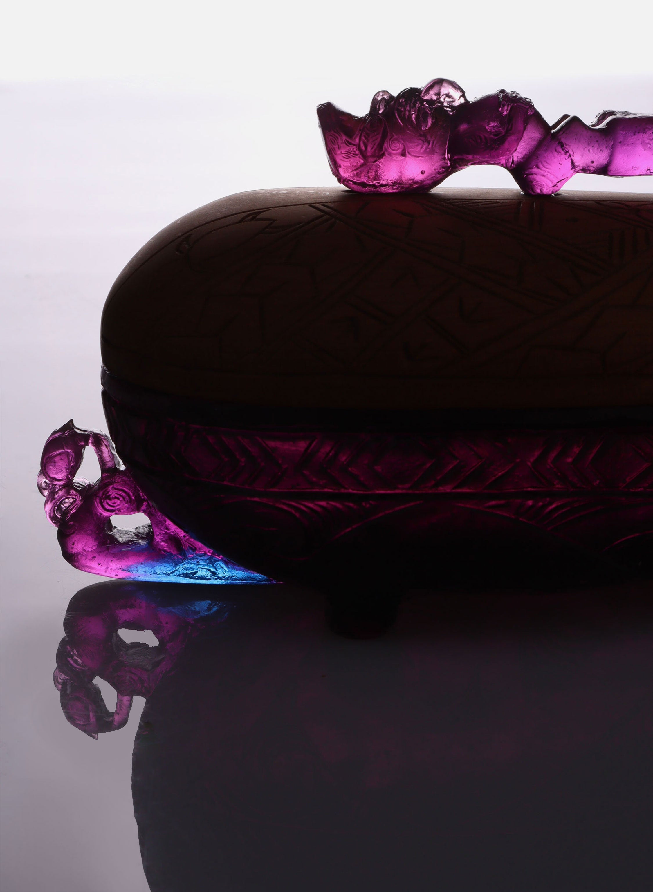 Purple Lead Crystal Glass Waka Huia (treasure box)